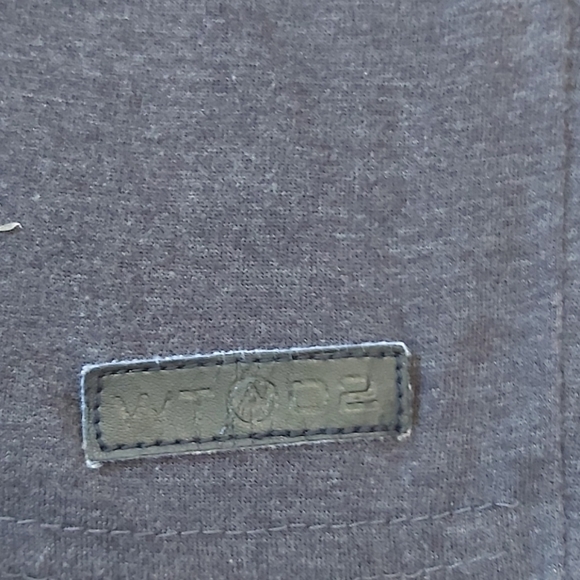 💝💝💝Shirts - Picture 2 of 5